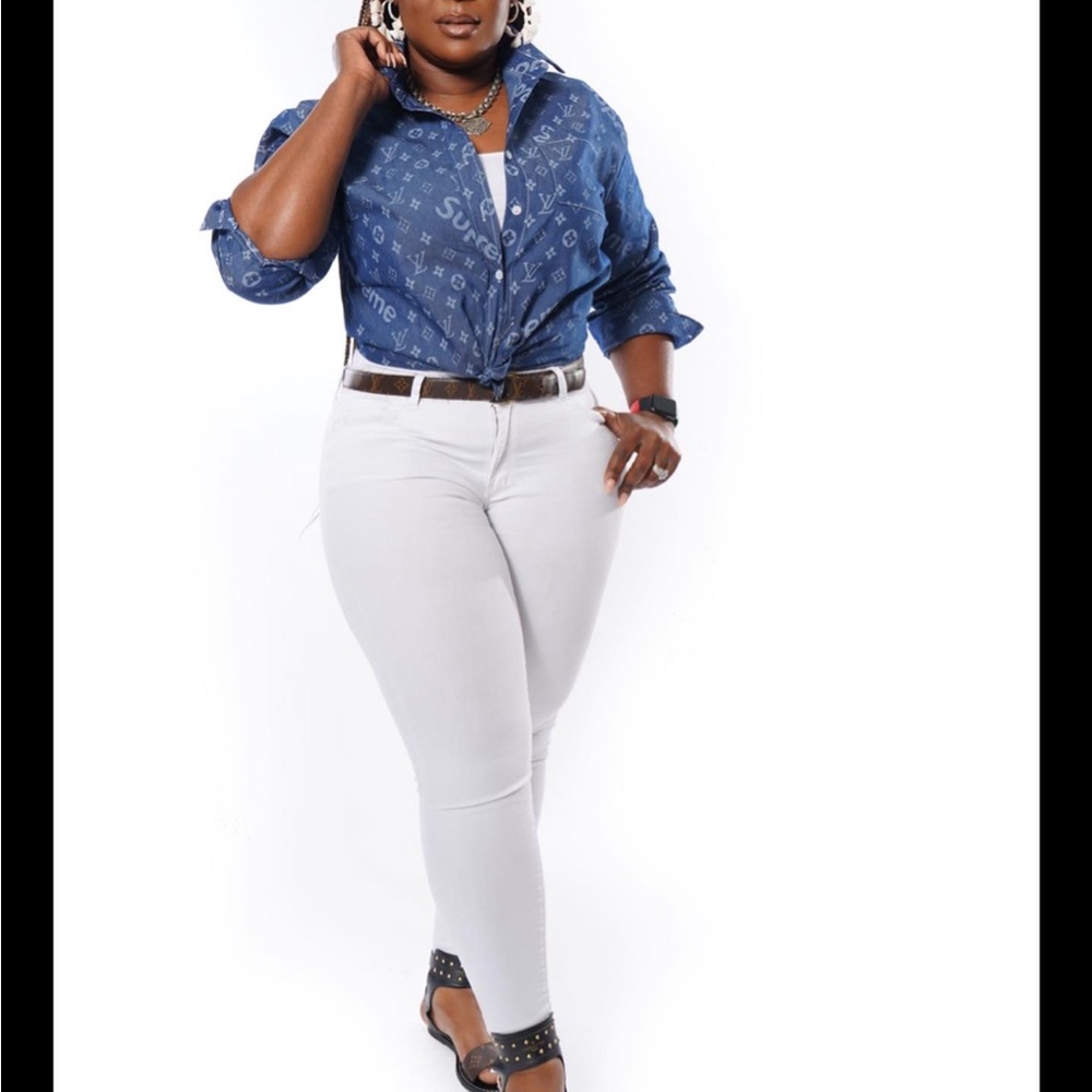 Blue Patterned Button-Up LoVe Me shirt